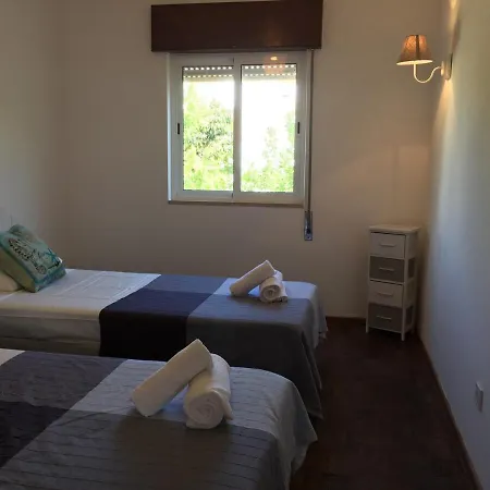 2 Quartos, 350m Olhos D'agua, G Apartmán *