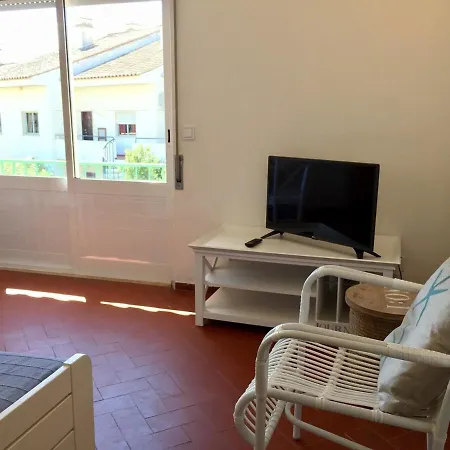 2 Quartos, 350m Olhos D'agua, G Apartmán